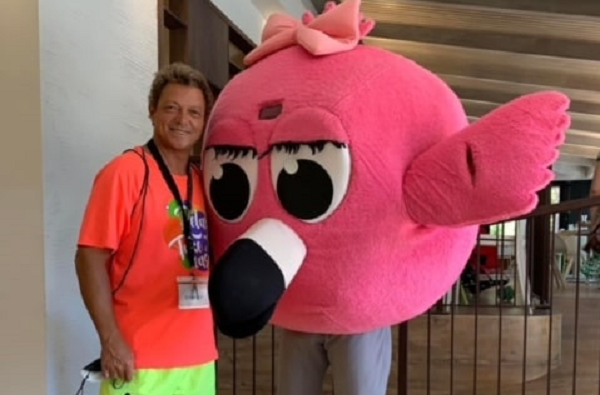 Le mascotte non possono mancare alle feste per bambini.